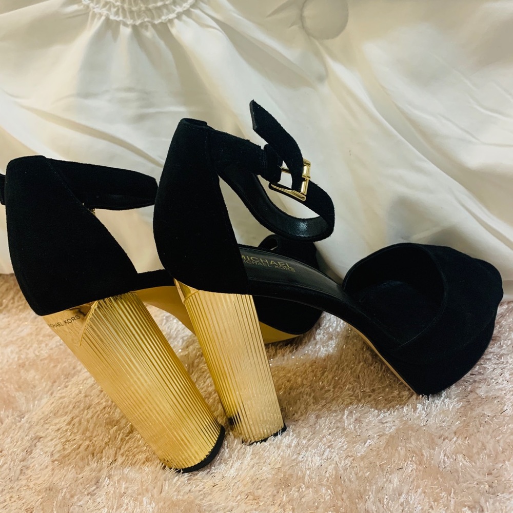 Michael kors , beautiful platform heels size 7.5